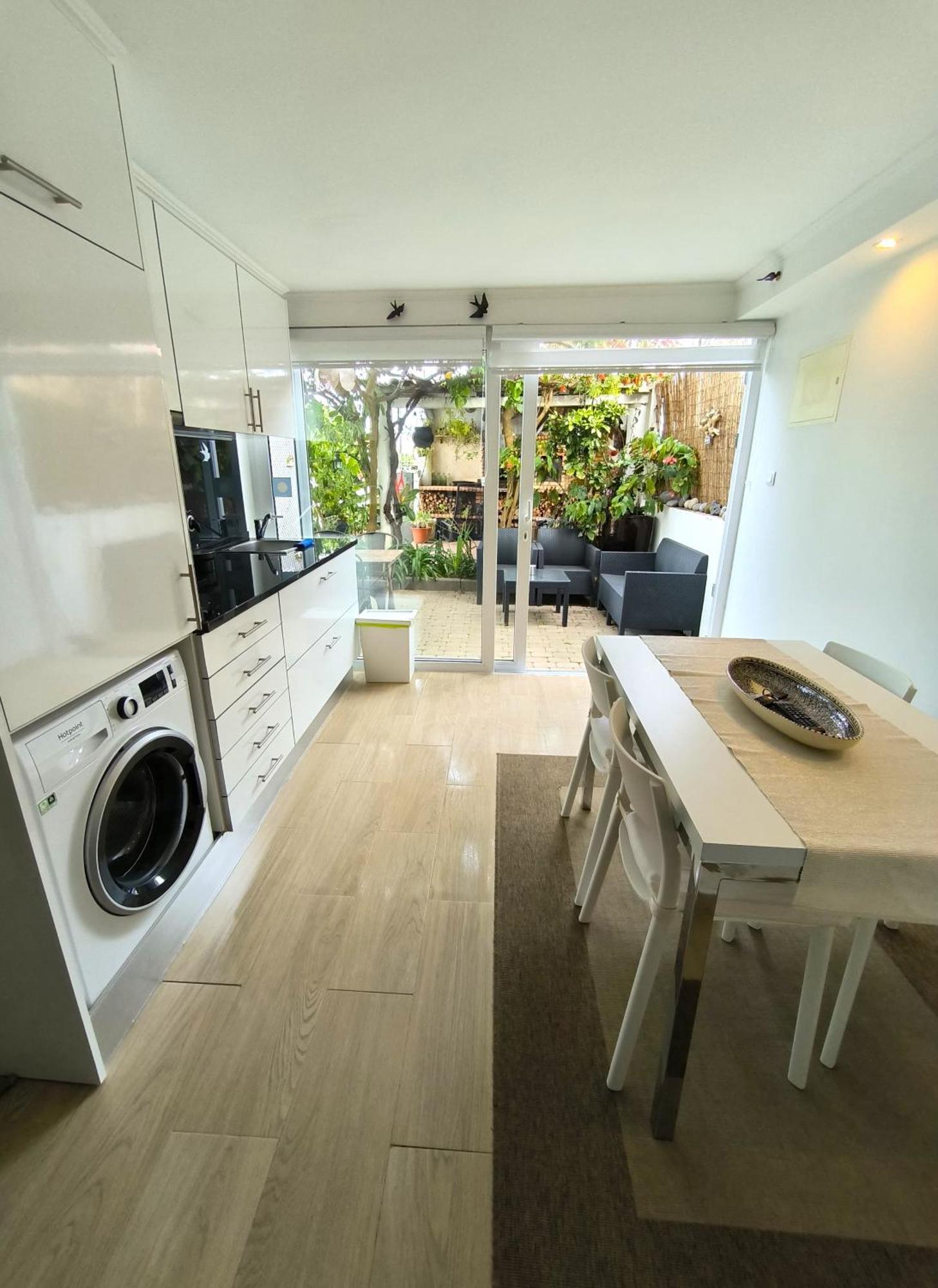 The Sun House Apartment Santa Iria de Azoia Luaran gambar